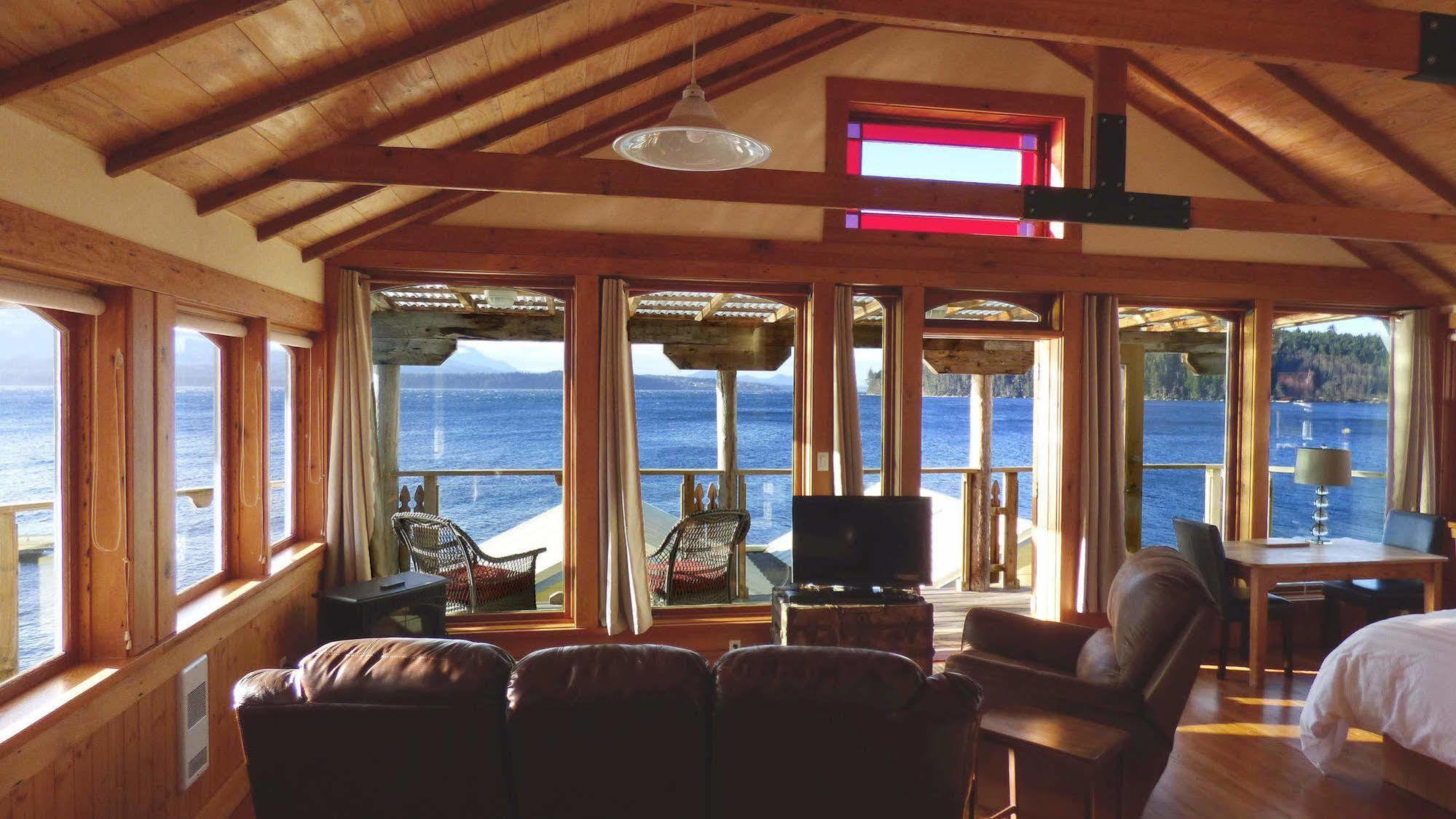 Seine Boat Inn Алерт-Бей Экстерьер фото